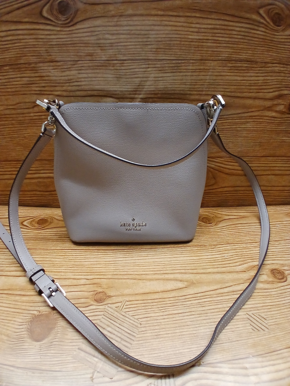 kate spade Pebbled Leather Crossbody Bag in Light Gray